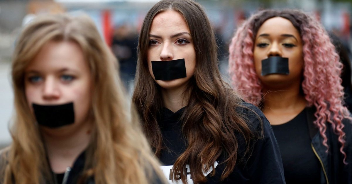 Jaarcijfers mensenhandel 2024: aantal minderjarige slachtoffers van criminele uitbuiting stijgt.